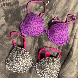 Sold ✔️🔴 🔴 🔴